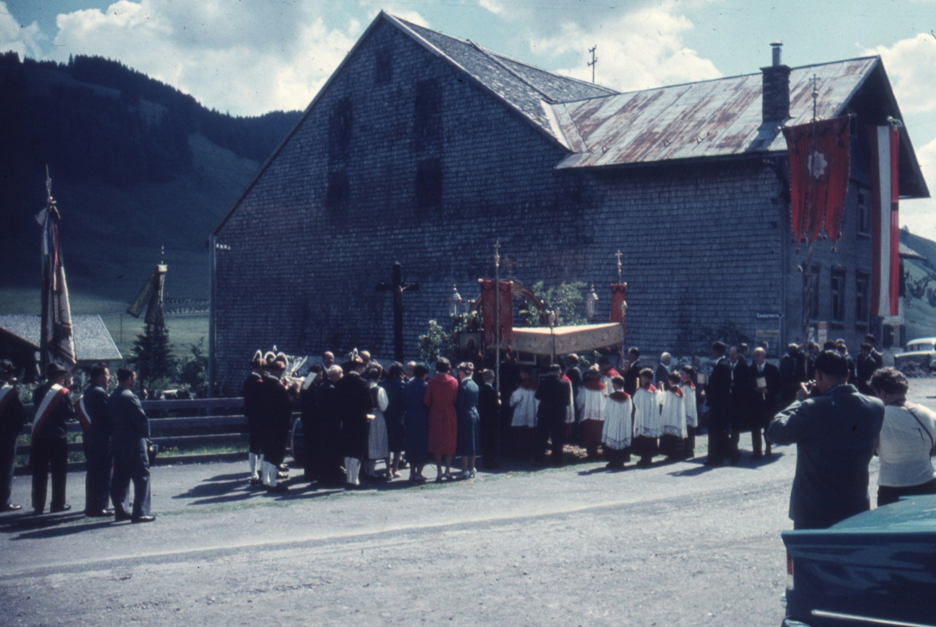 O tijelovskim procesijama (i ne samo o tome)